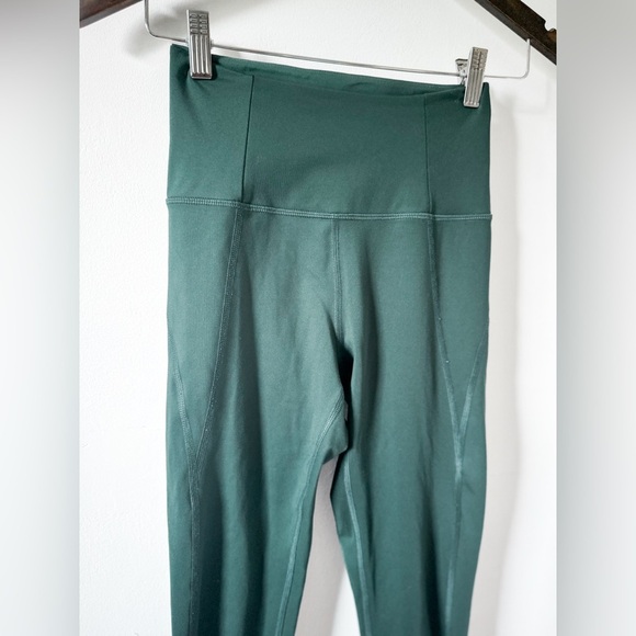 The Girlfriend Collective Compressive High Waisted Leggings - Picture 8 of 11